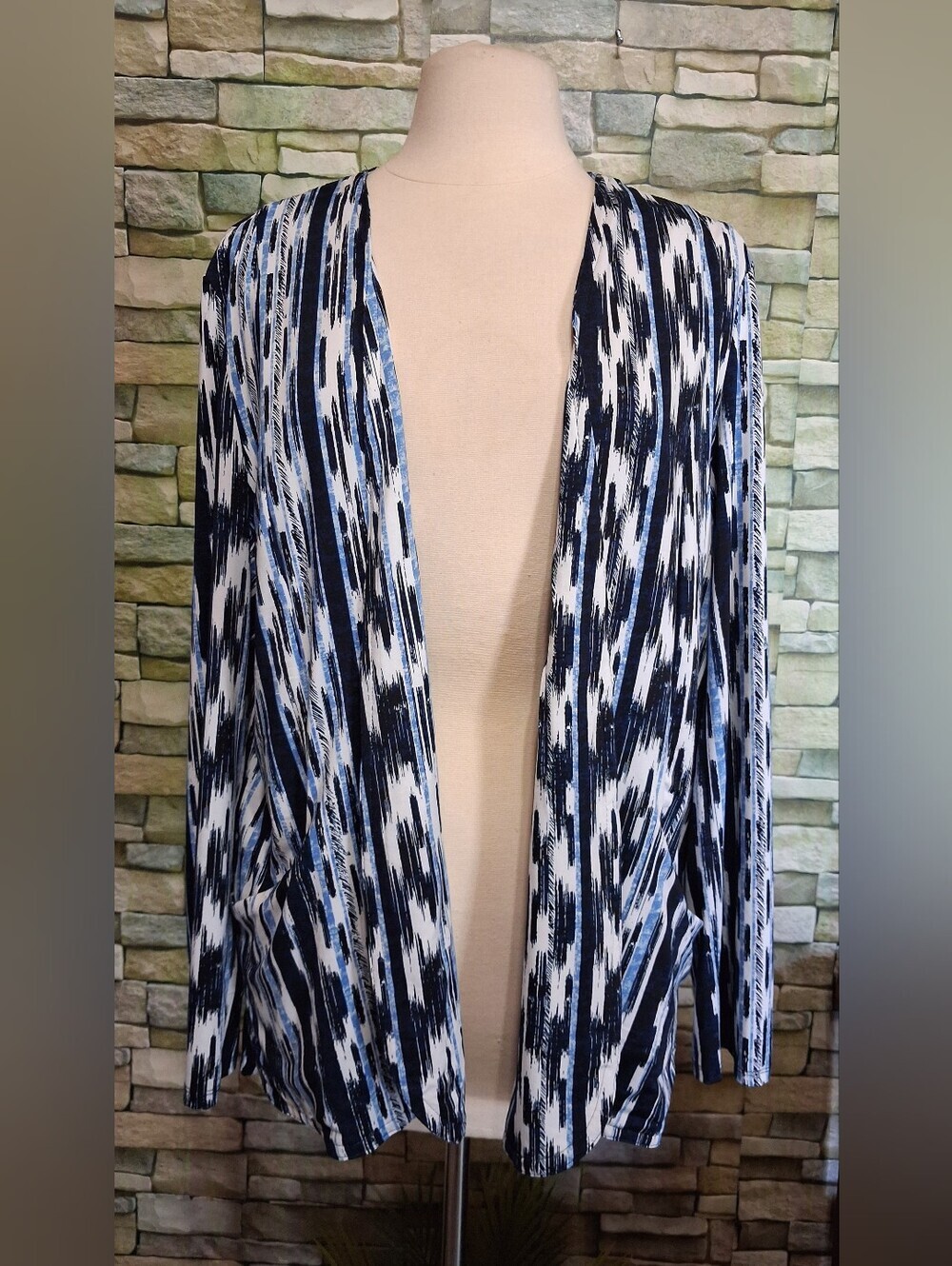 Womens Robert Louis Abstract Cardigan Business Casual
